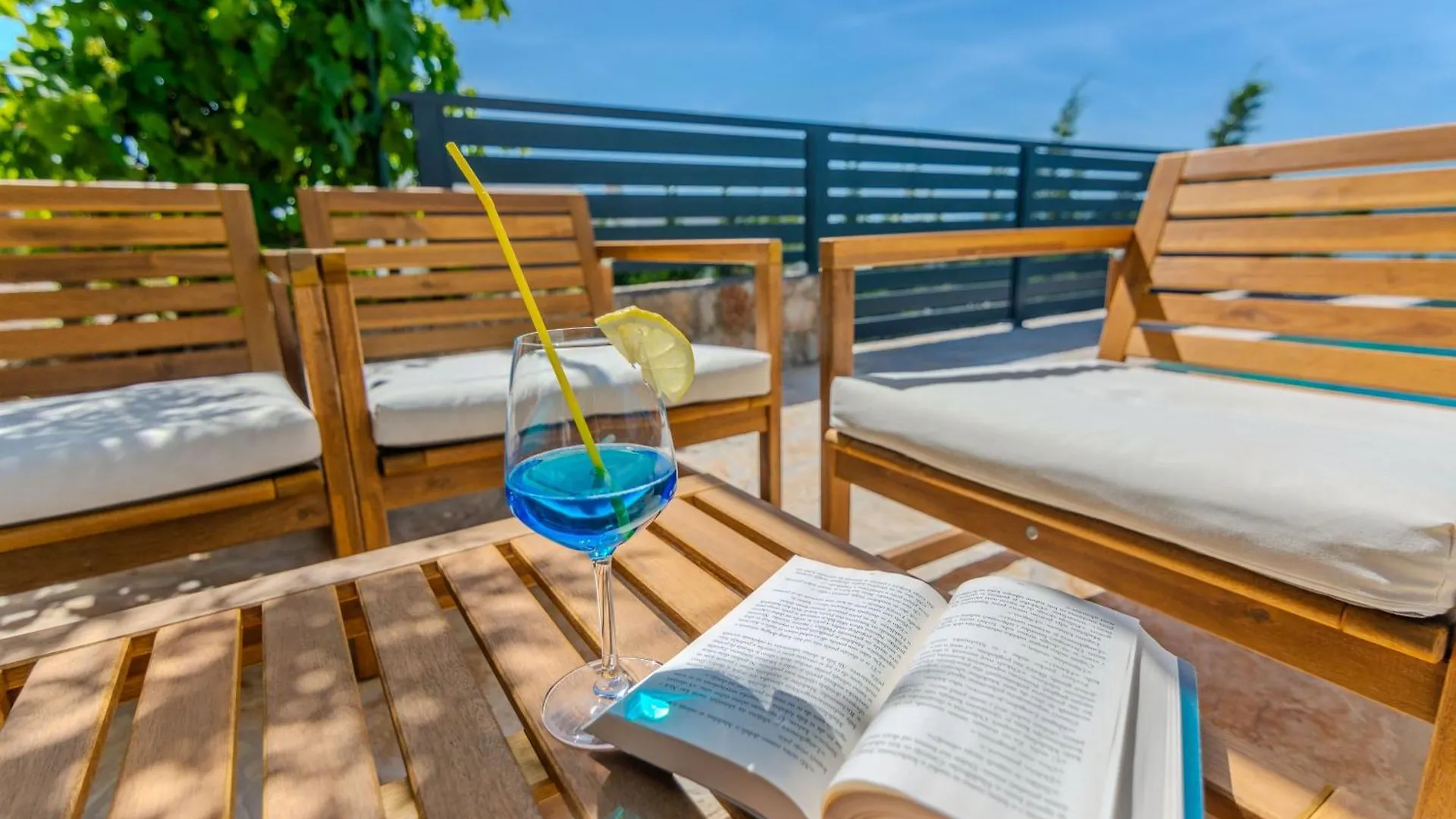 Holiday House Gloria Patri Maslenica Villa